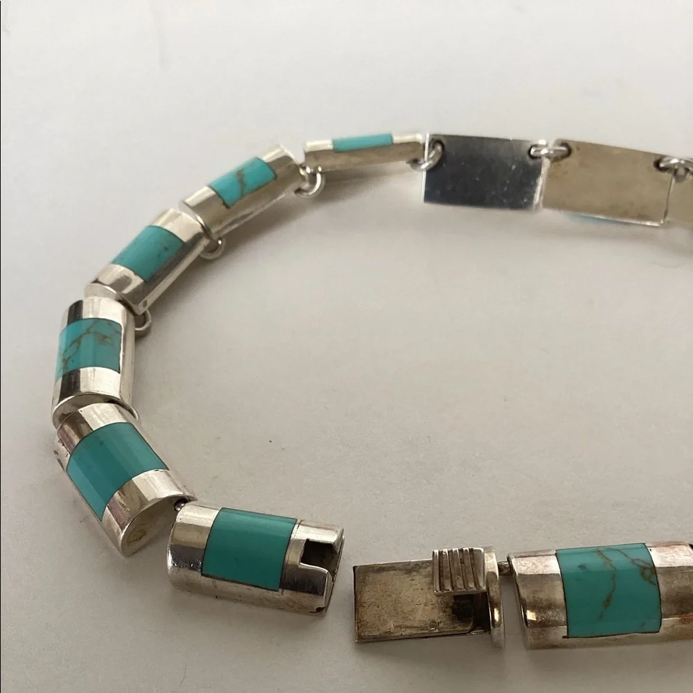 HOST PICK! STERLING & TURQUOISE NECKLACE - Picture 4 of 6